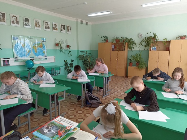 Четвероклассники  написали ВПР по математике: в школе стартовали Всероссийские проверочные работы.